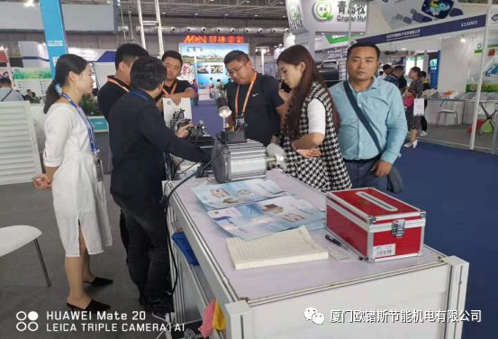 負壓風機,玻璃鋼負壓風機,車間降溫設備,車間通風設備,廠房降溫設備,廠房通風設備,廠房降溫,廠房通風,工業(yè)排氣扇,工業(yè)排風扇,防爆負壓風機,環(huán)??照{(diào),水冷空調(diào),水簾,濕簾 負壓風機,玻璃鋼負壓風機,車間降溫設備,車間通風設備,廠房降溫設備,廠房通風設備,廠房降溫,廠房通風,工業(yè)排氣扇,工業(yè)排風扇,防爆負壓風機,環(huán)??照{(diào),水冷空調(diào),水簾,濕簾